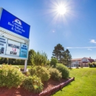 Canada's Best Value Inn & Suites - Hotels