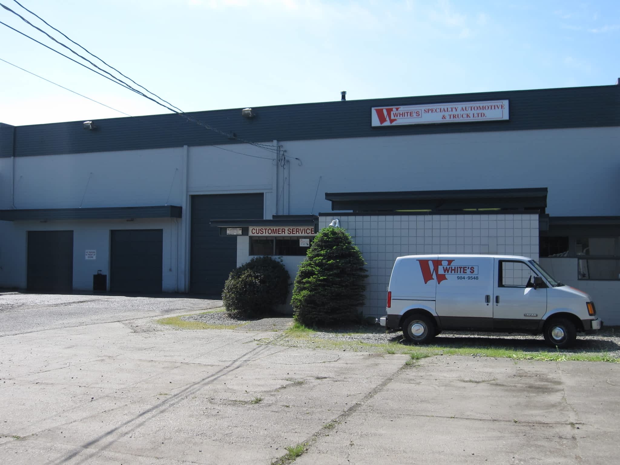 photo White's Specialty Automotive & Truck Ltd