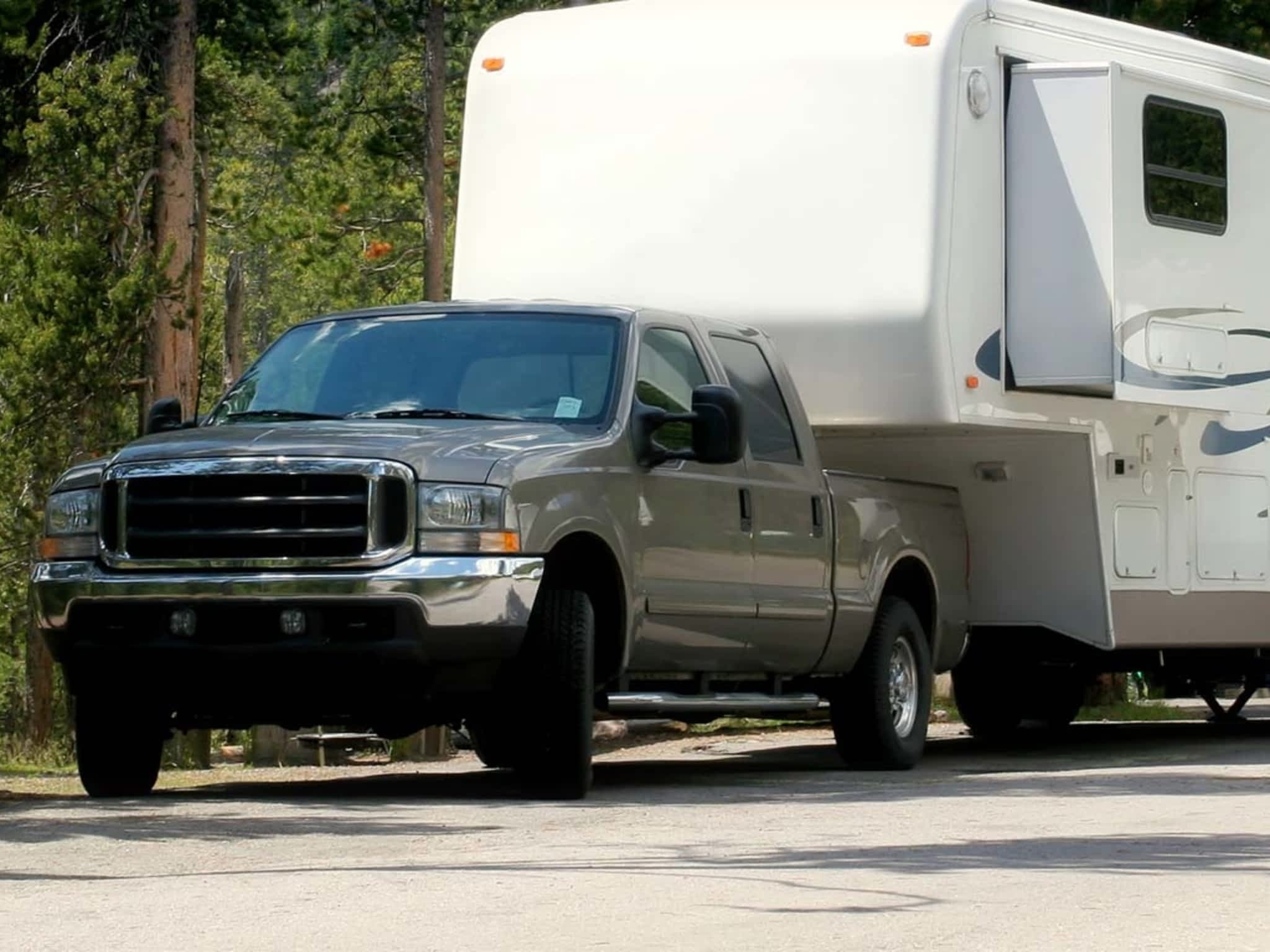 United Hitch & Truck Accessories Kelowna, BC 1072631 Enterprise