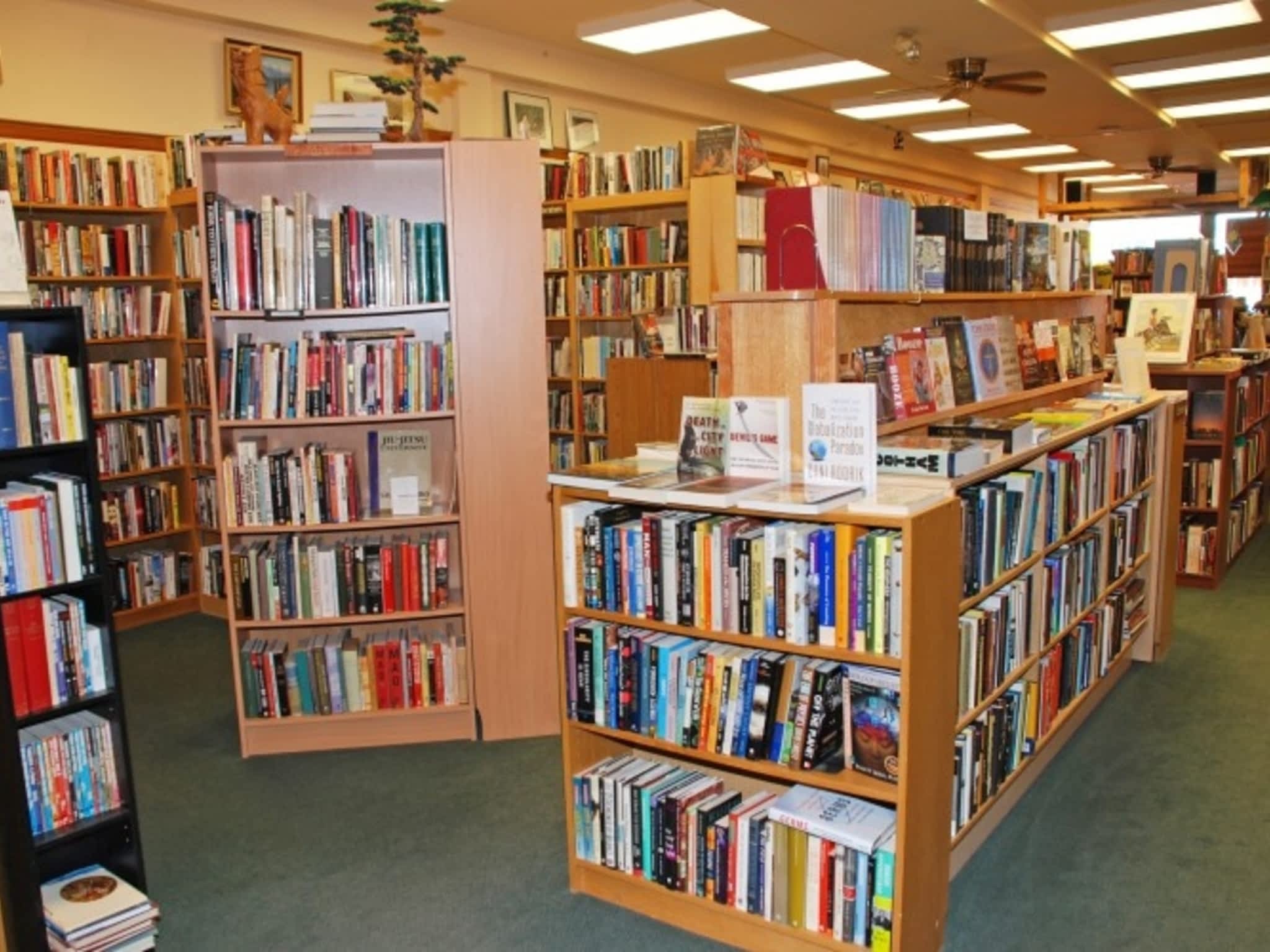 photo The Edmonton Book Store