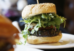 Burger places in Richmond Vancouver: Flavour comes first