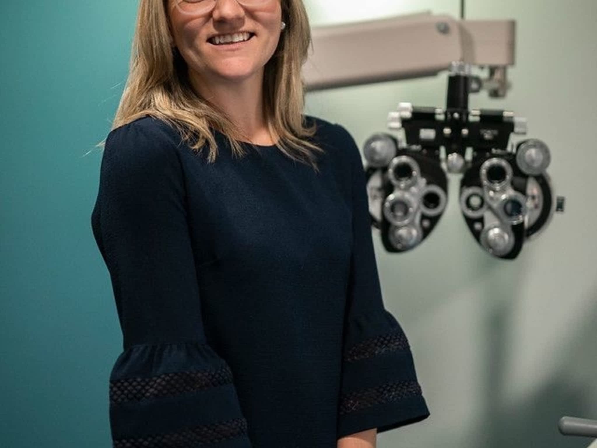 photo Chase Optometric Center