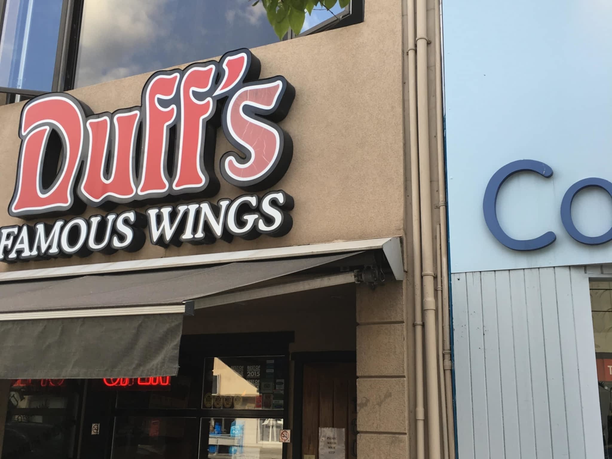 photo Duff's Famous Wings