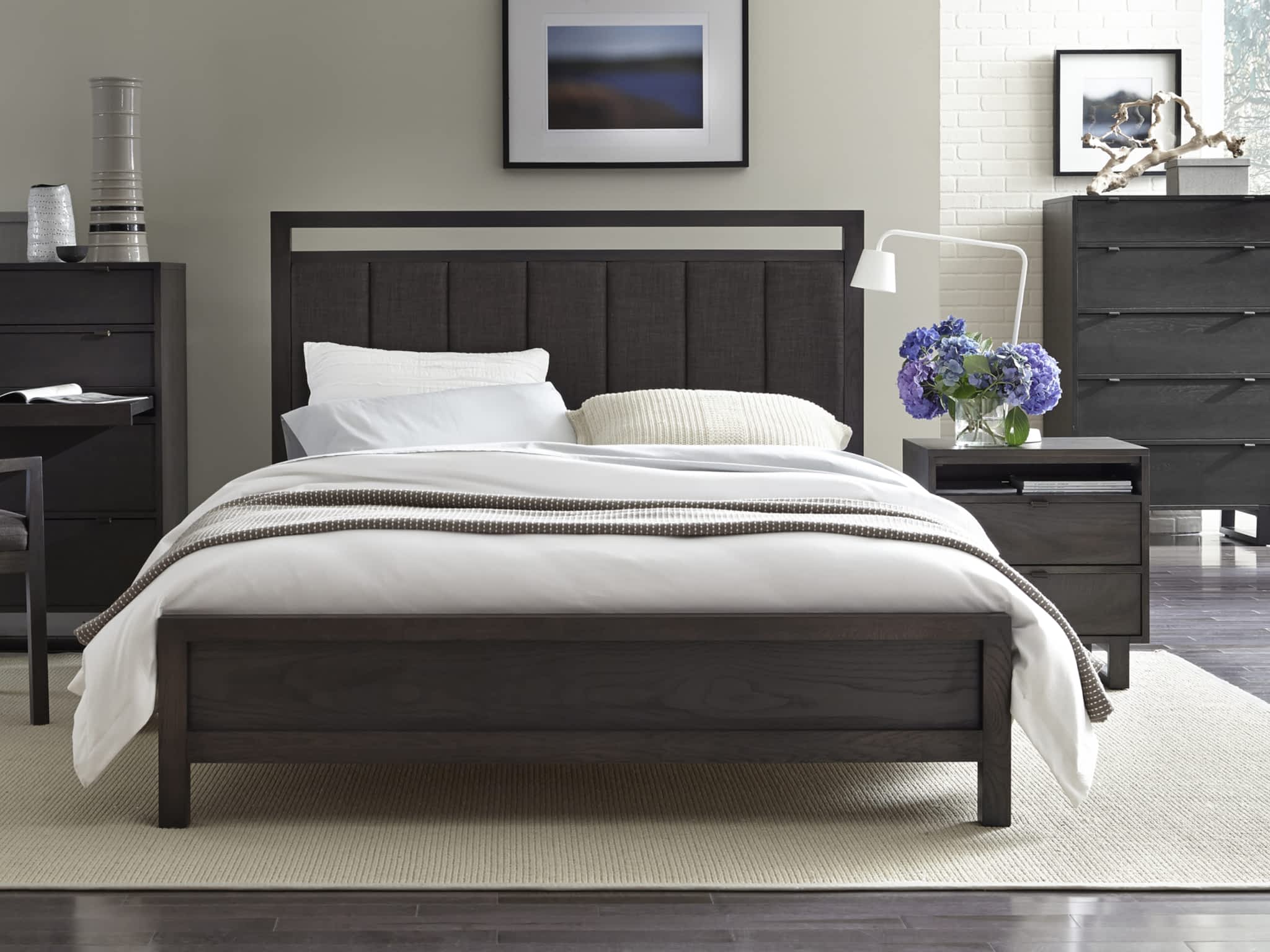 photo Bondar's Fine Furniture Ltd