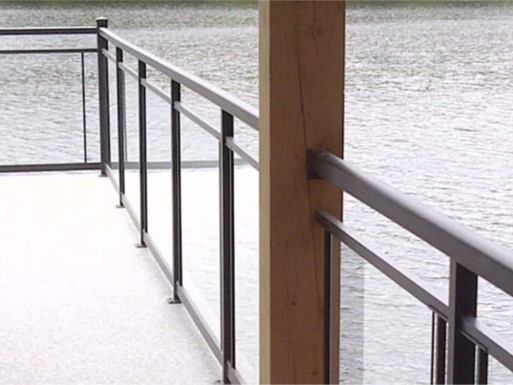 photo Sun Valley Deck & Railing Ltd