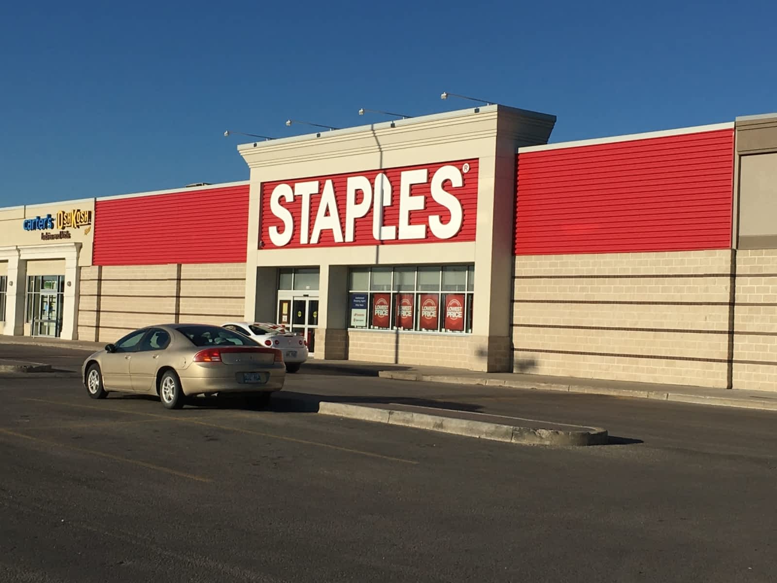 Staples - 3669 Portage Ave, Winnipeg, MB