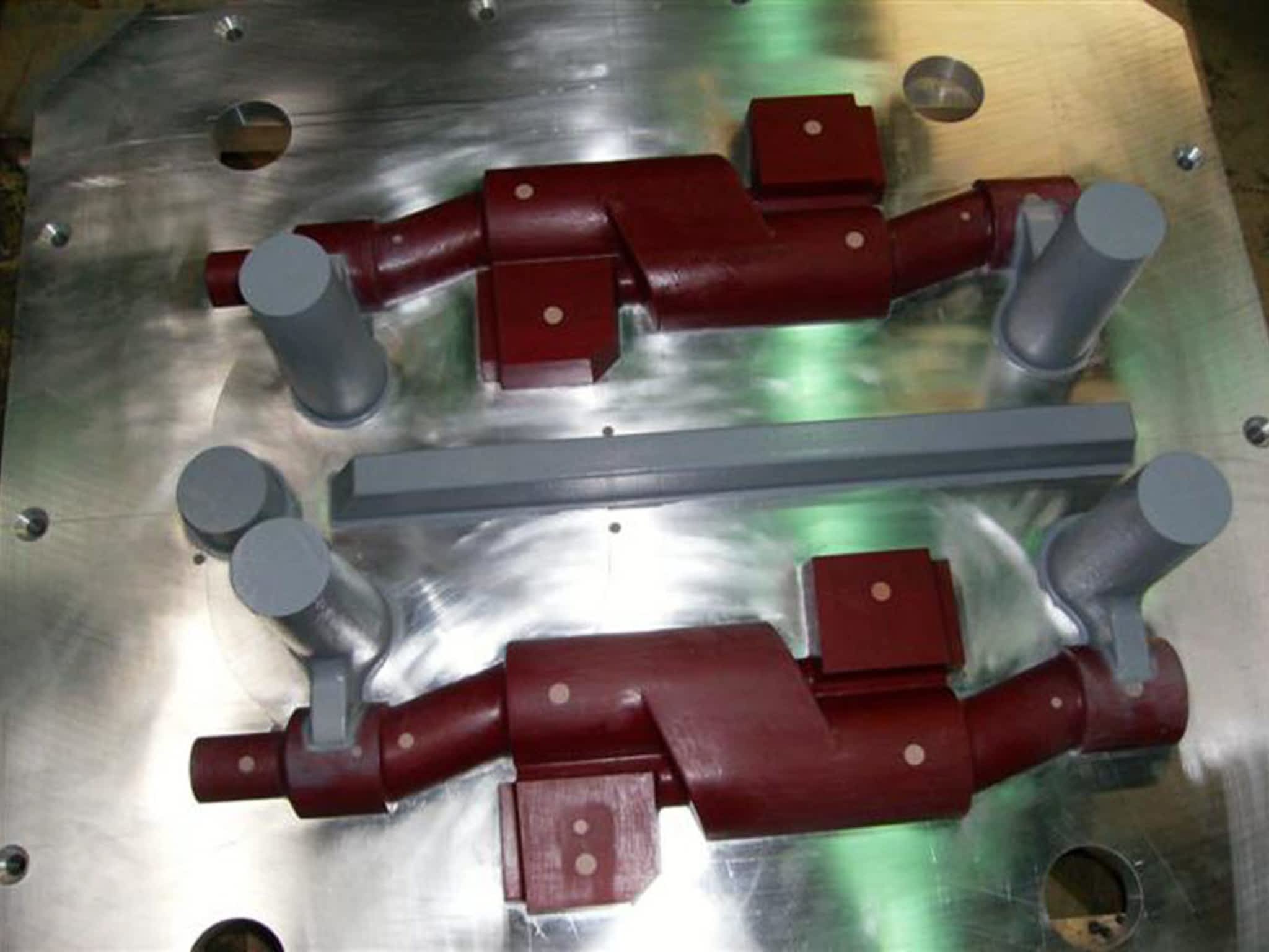 photo Lismould Patterns Inc