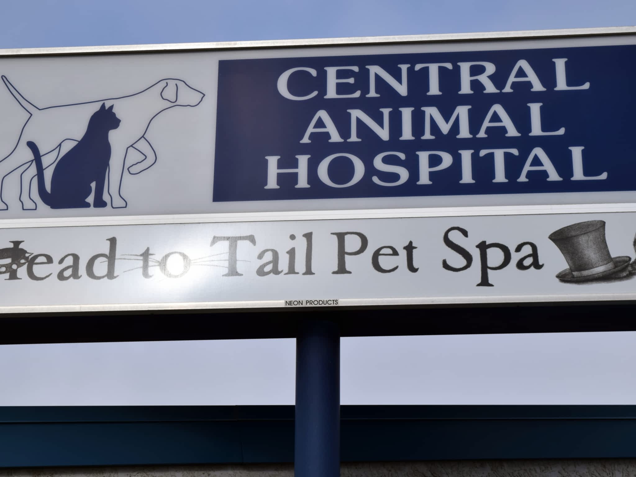 photo Head To Tail Pet Spa