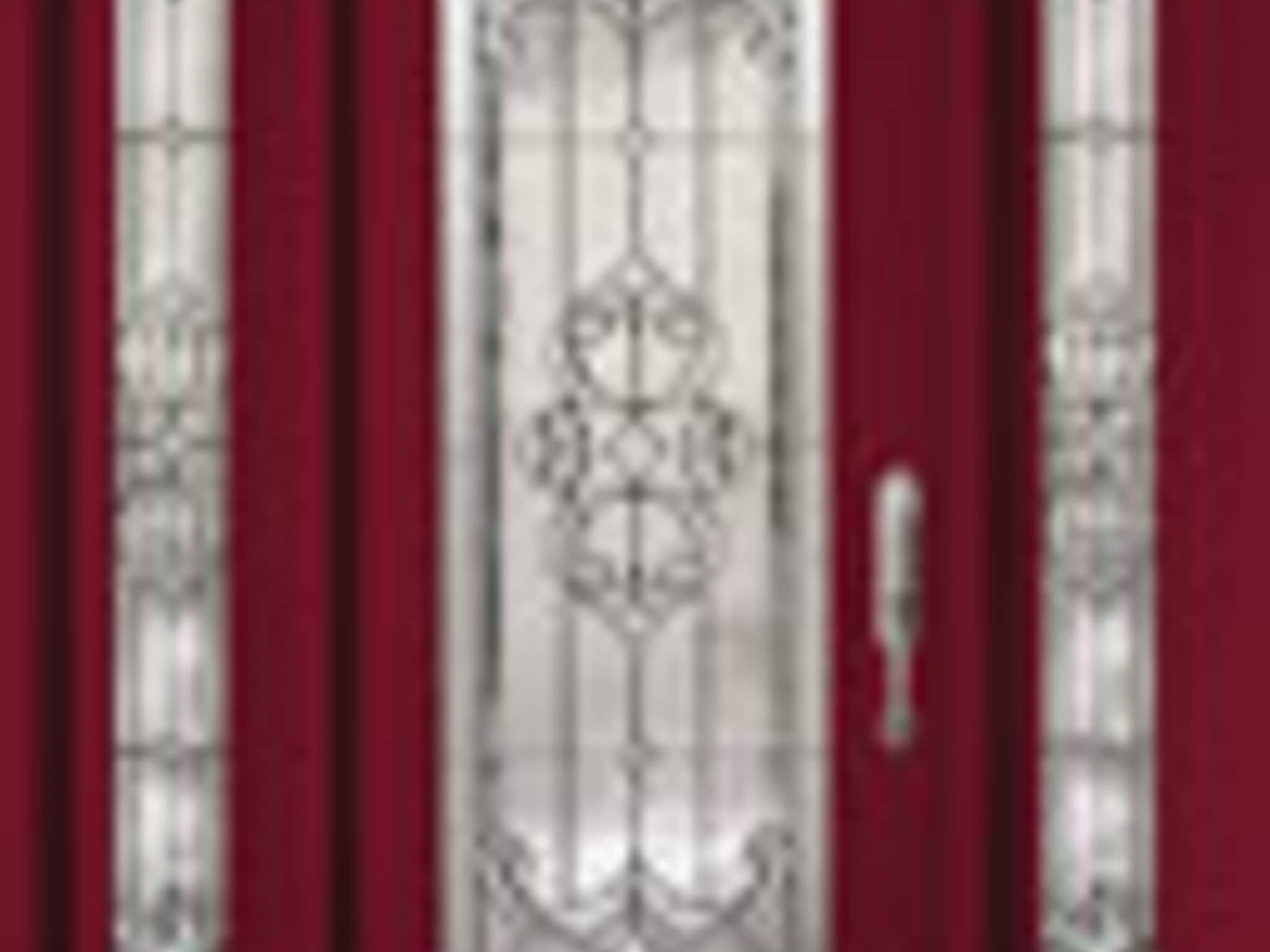 photo Royal Windows & Doors Inc
