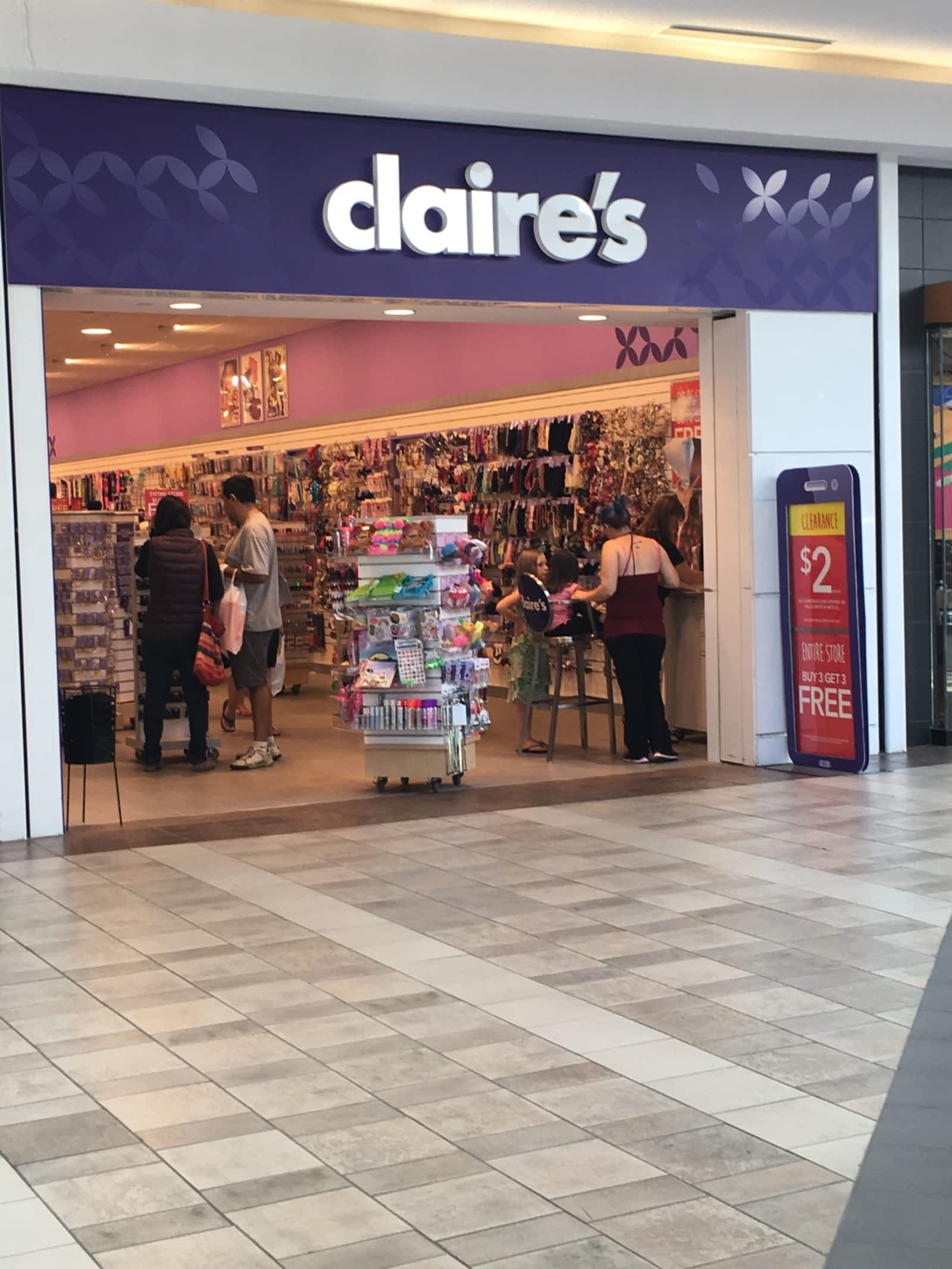 Claire's - 945 Rd, Kingston, ON