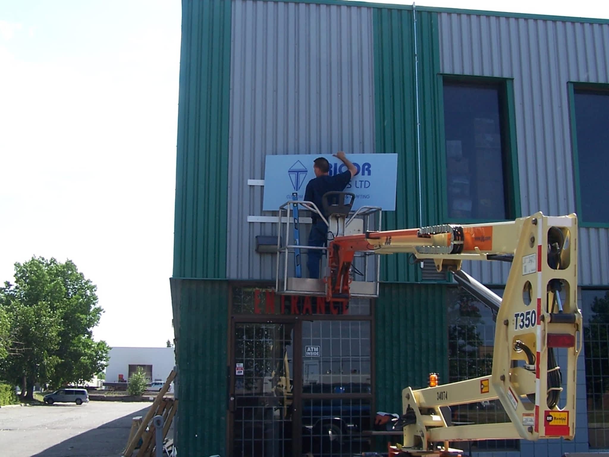 photo Axis Installations Inc