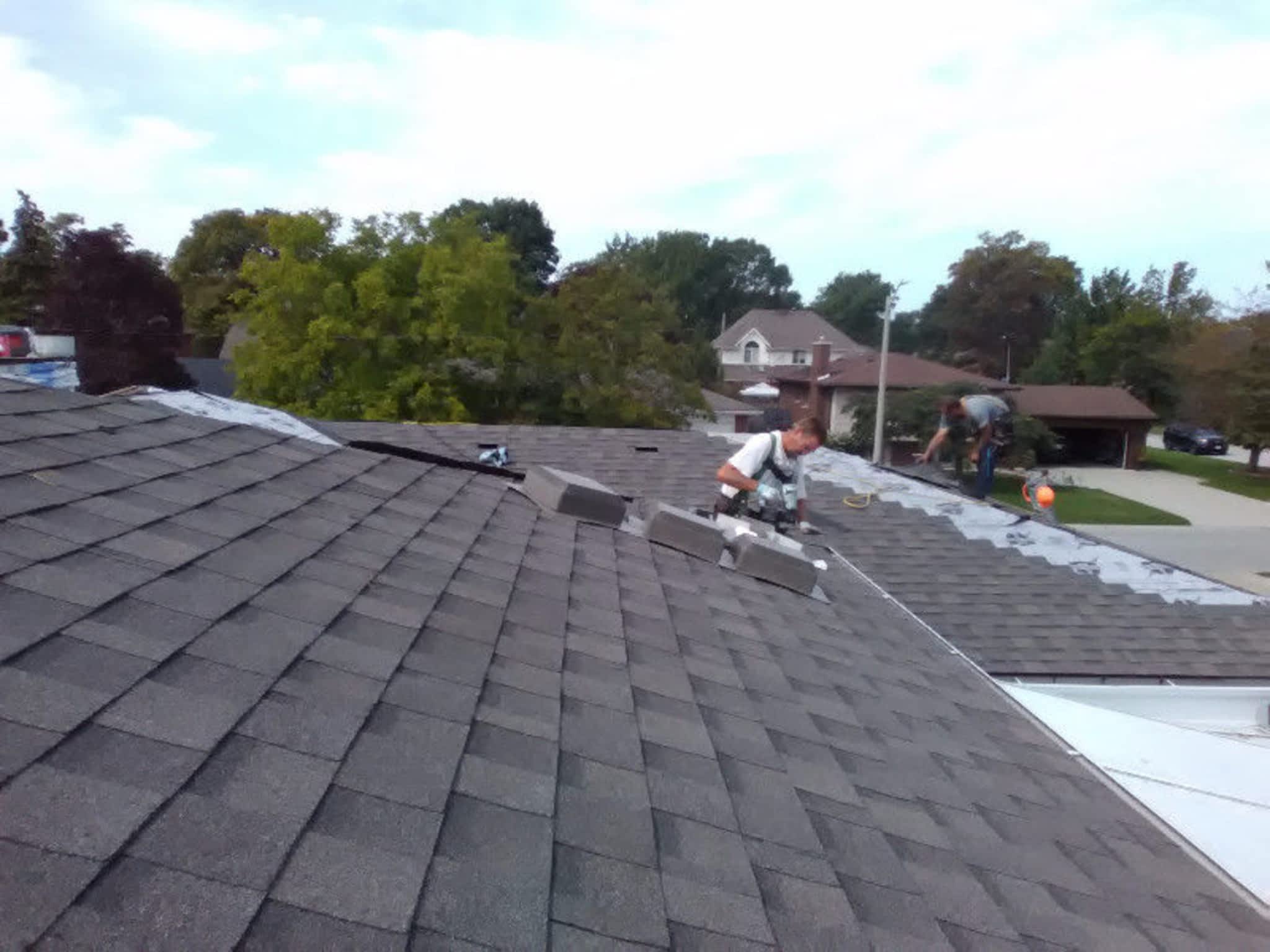 photo Moody Roofing & Construction