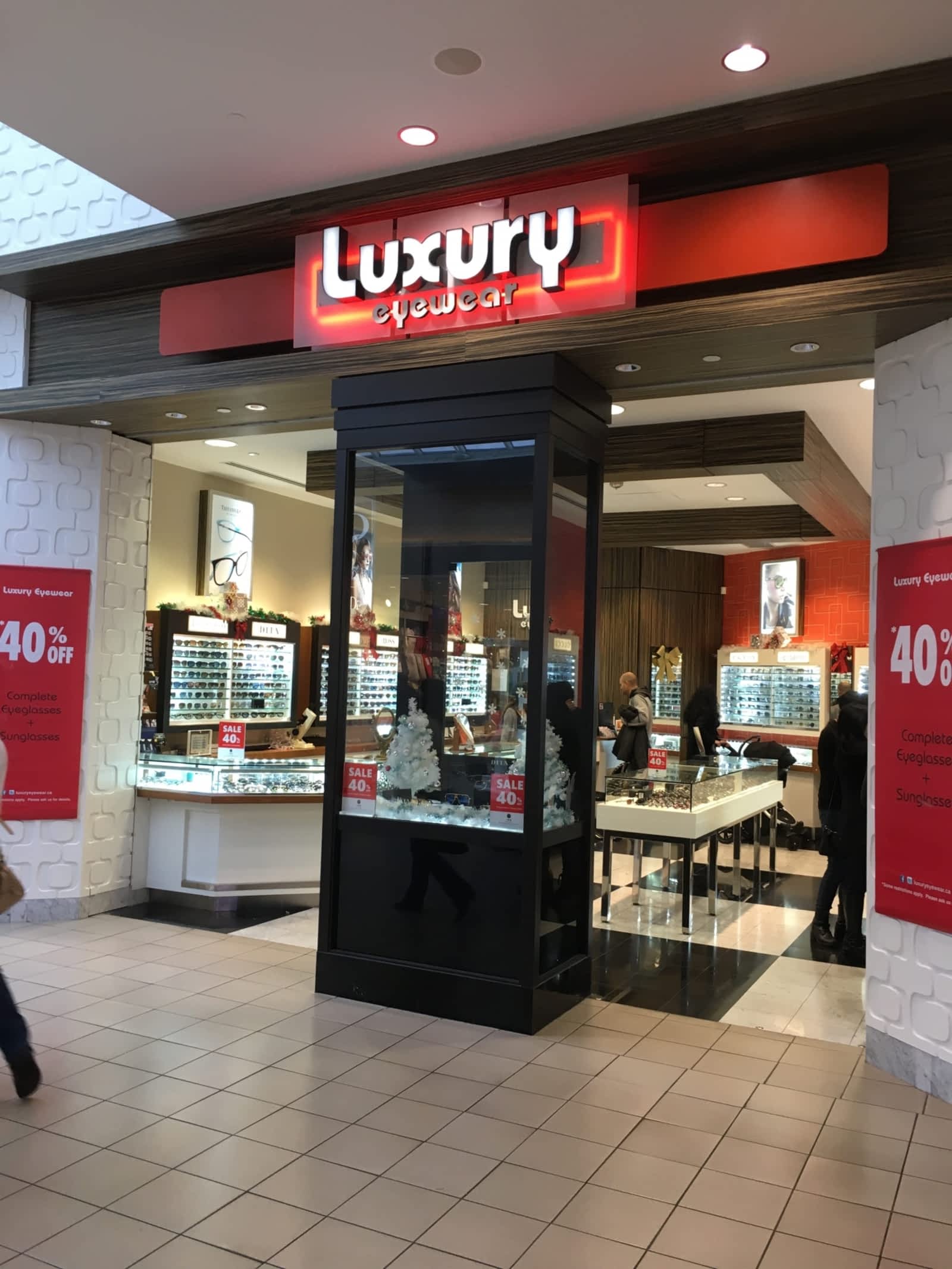 Luxury Eyewear Burnaby Metrotown Opening Hours 4820 Kingsway