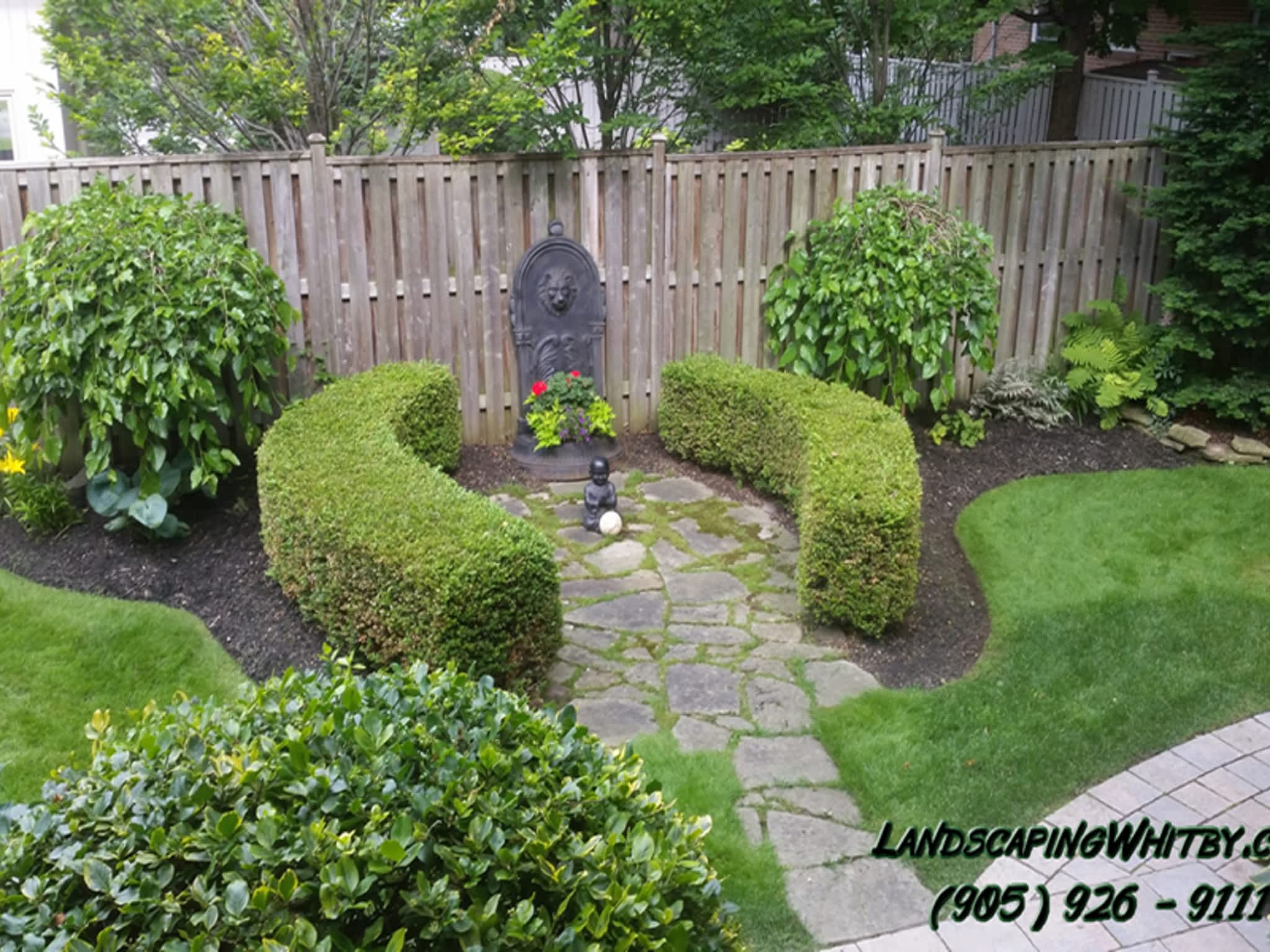 photo Whitby Landscaping & Gardening