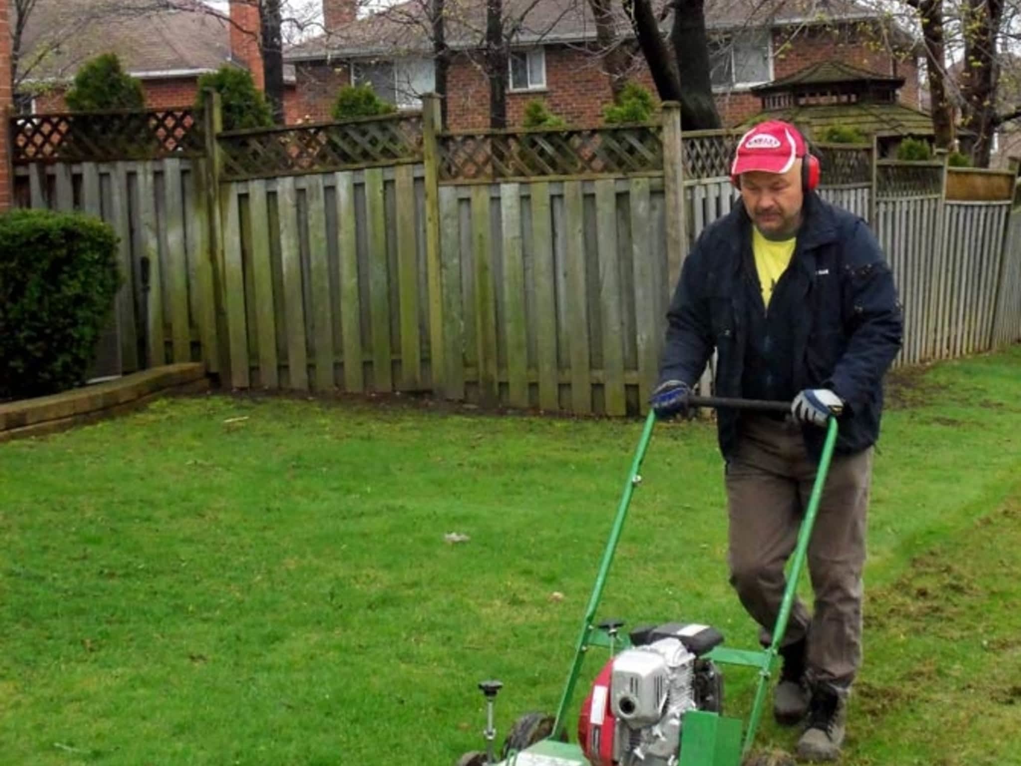 photo The Lawn Man