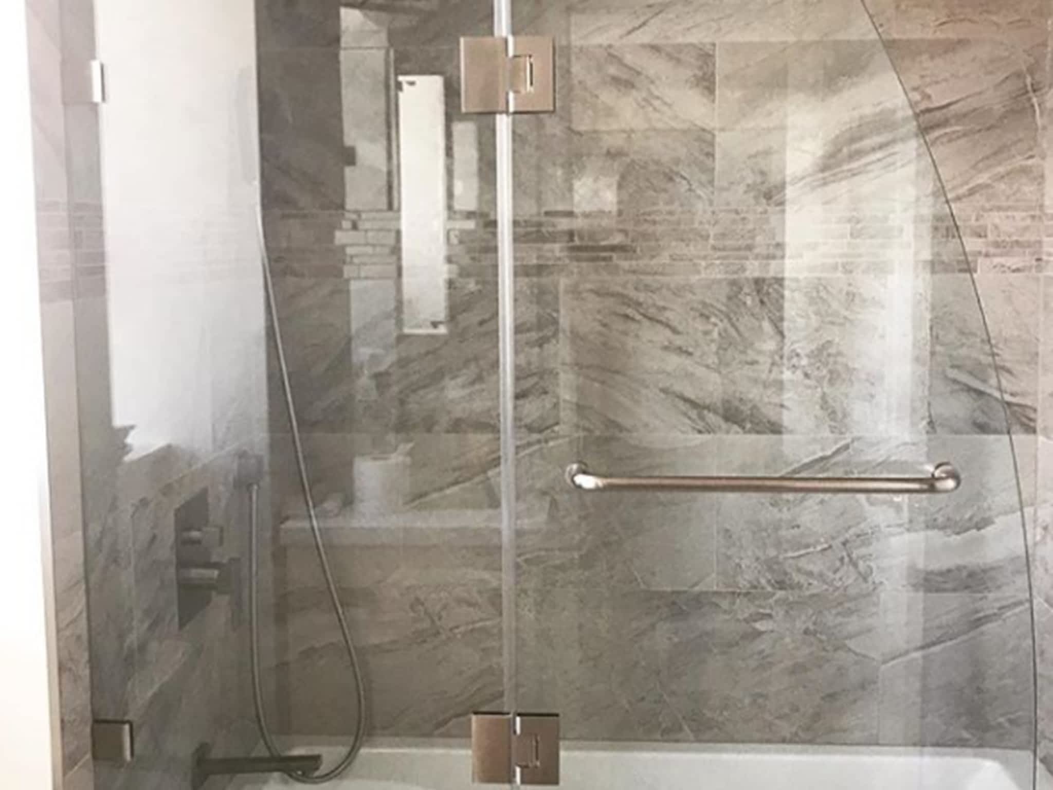 photo Millan Glass & Mirror