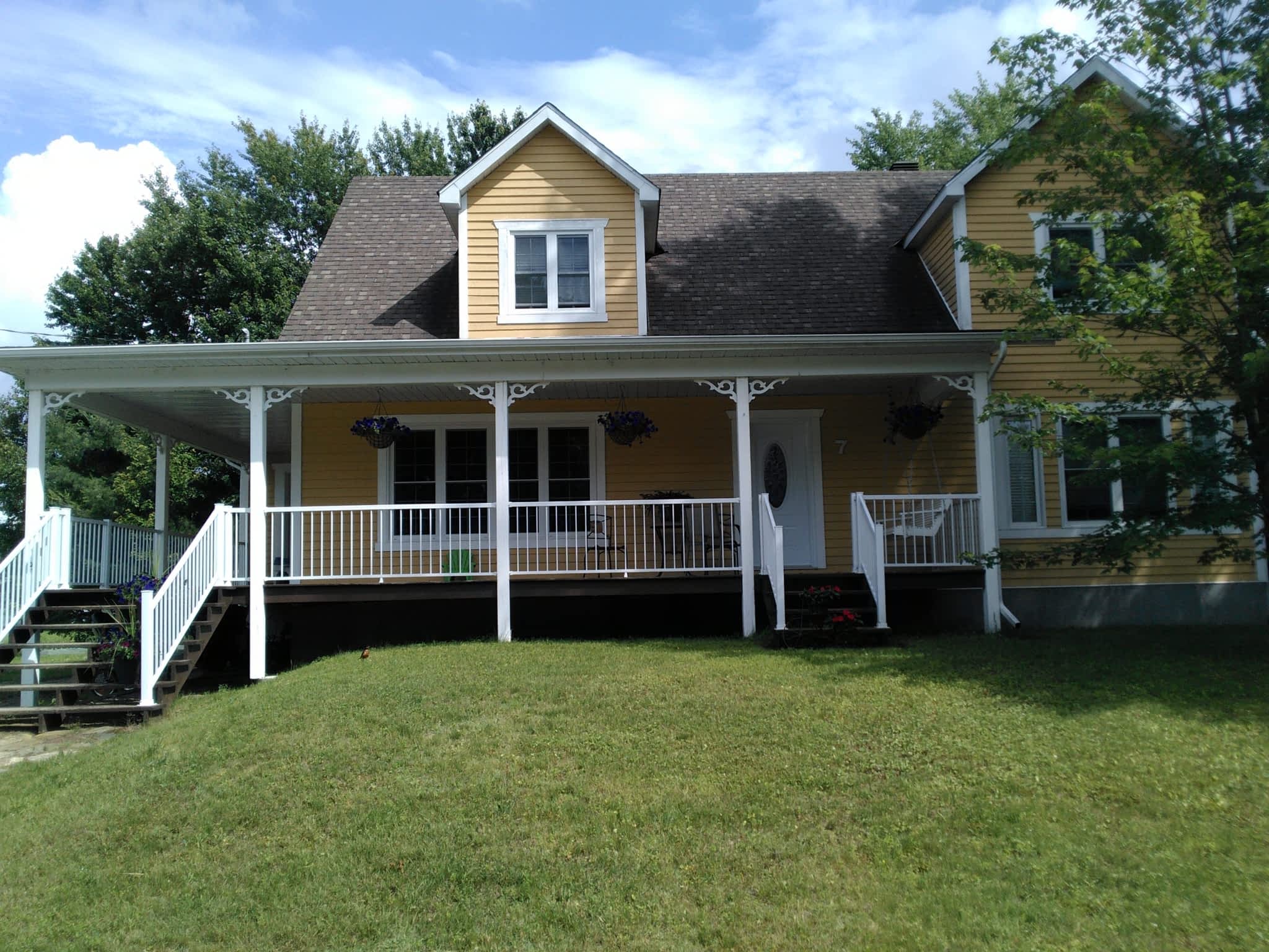 photo Ottawa Valley Aluminium Railing & Decks Co