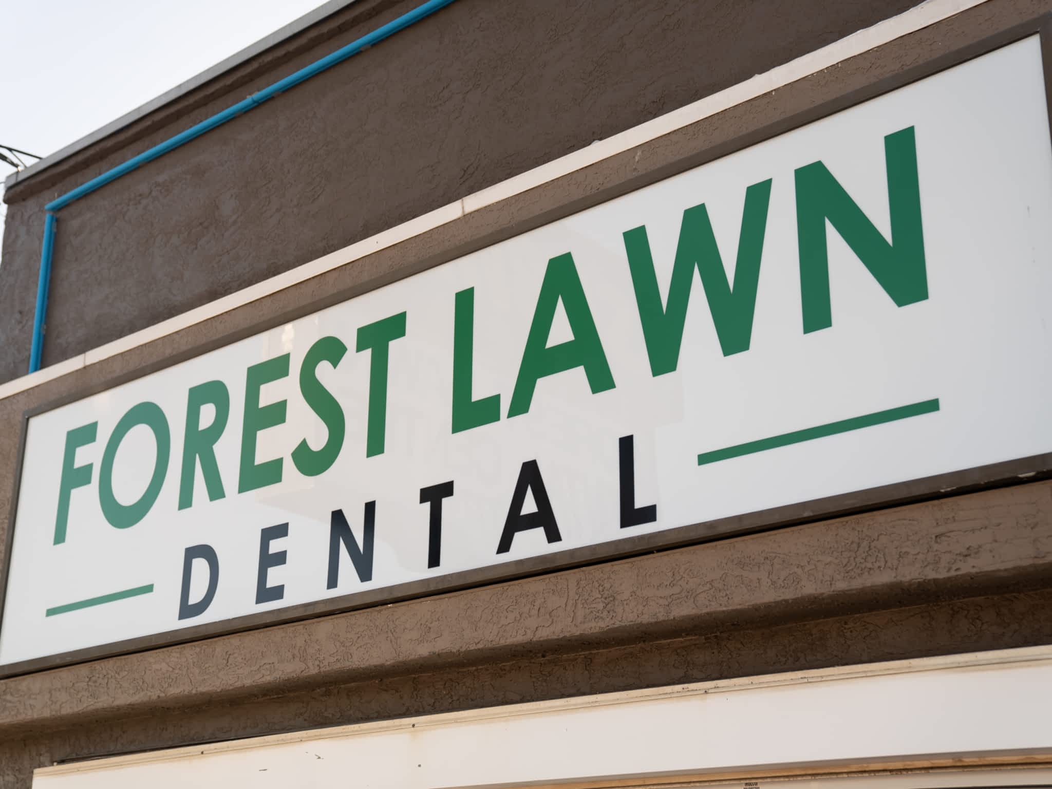 photo Forest Lawn Dental Centre