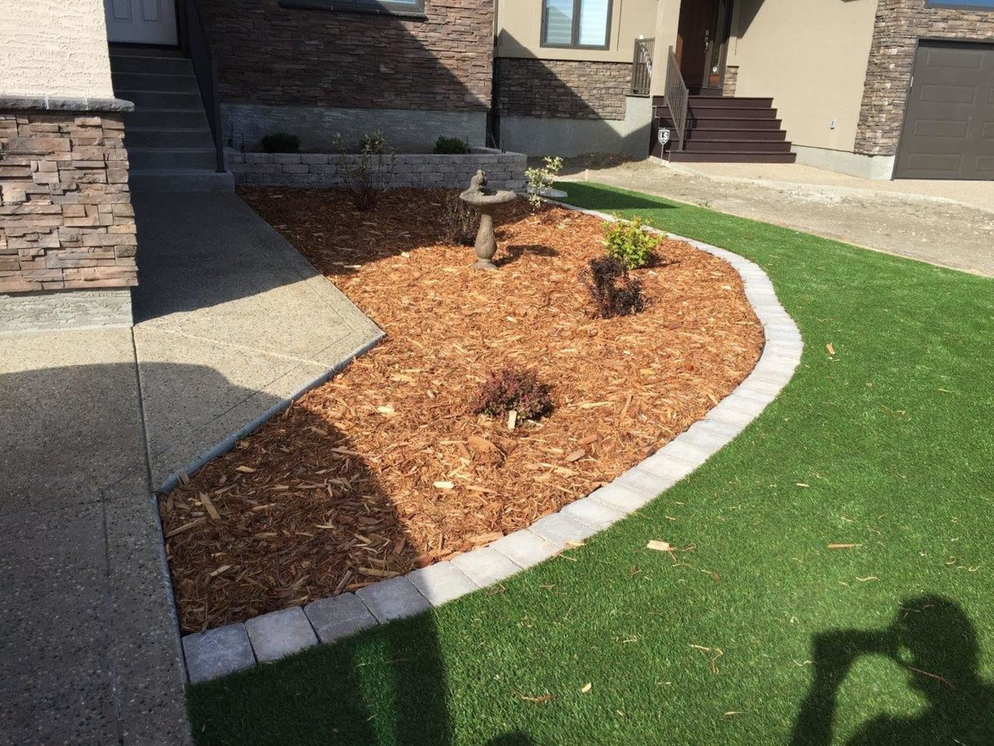 photo SYNLawn Landscaping