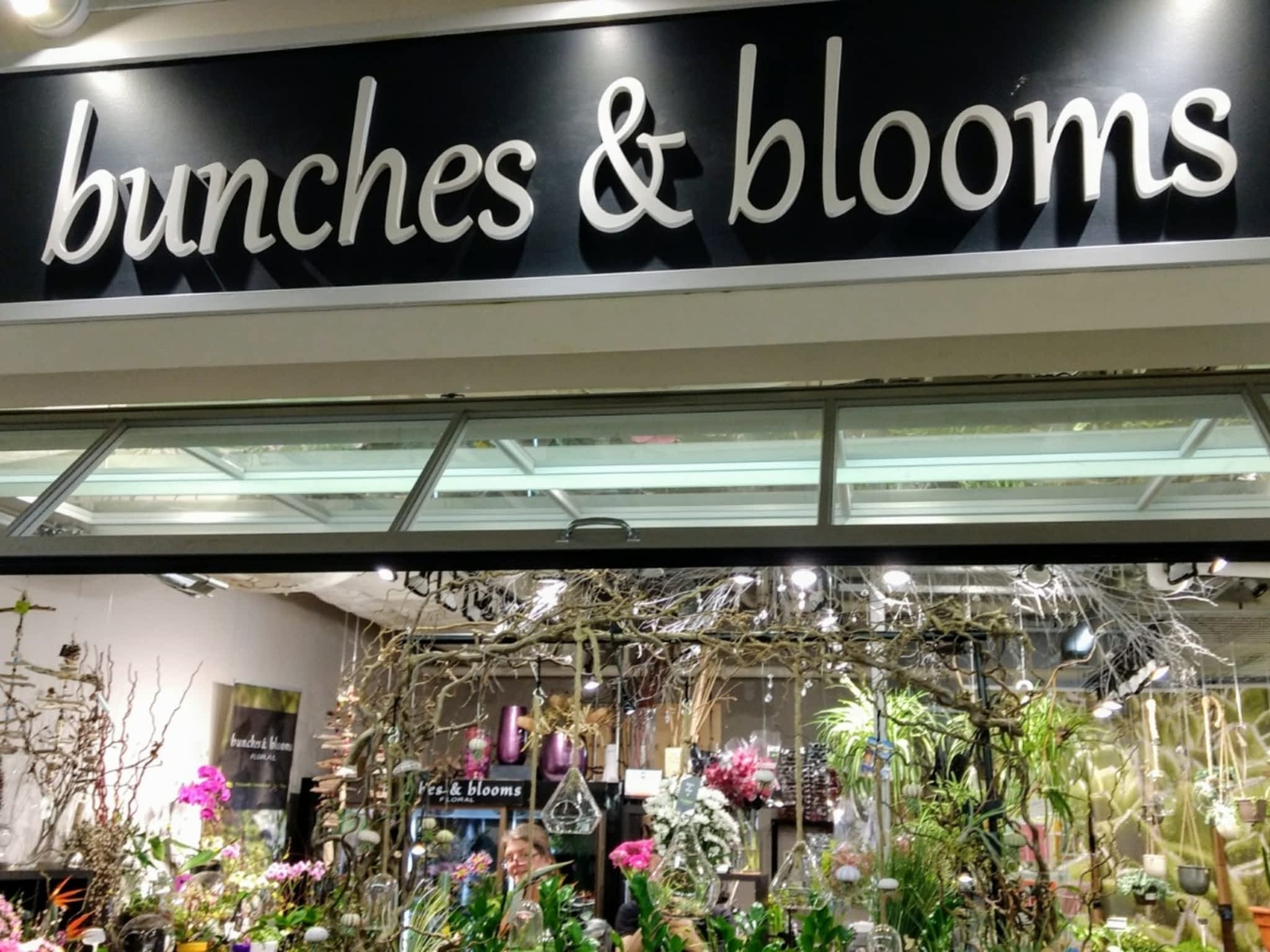 photo Bunches & Blooms Floral