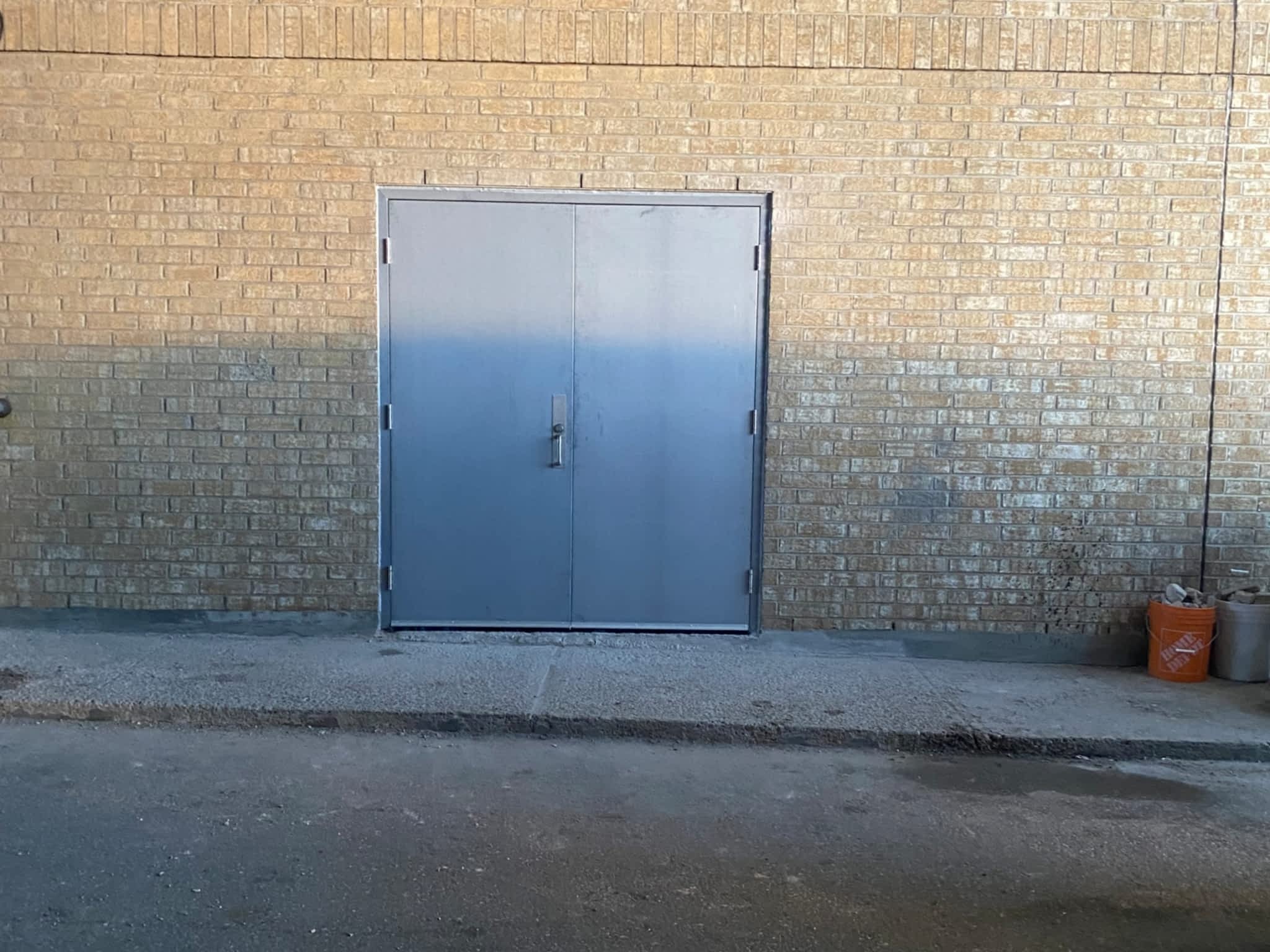 photo Complete Door and Lock