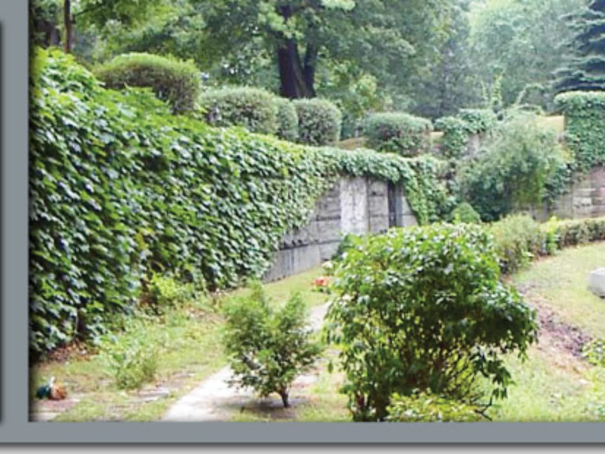 photo St James' Cemetery & Crematorium