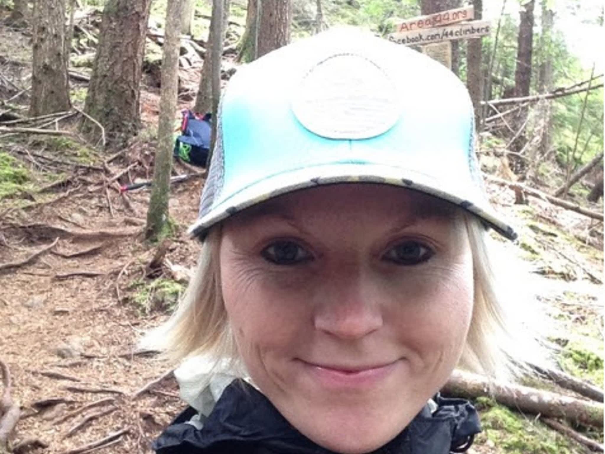 photo Mountain Bound Hounds