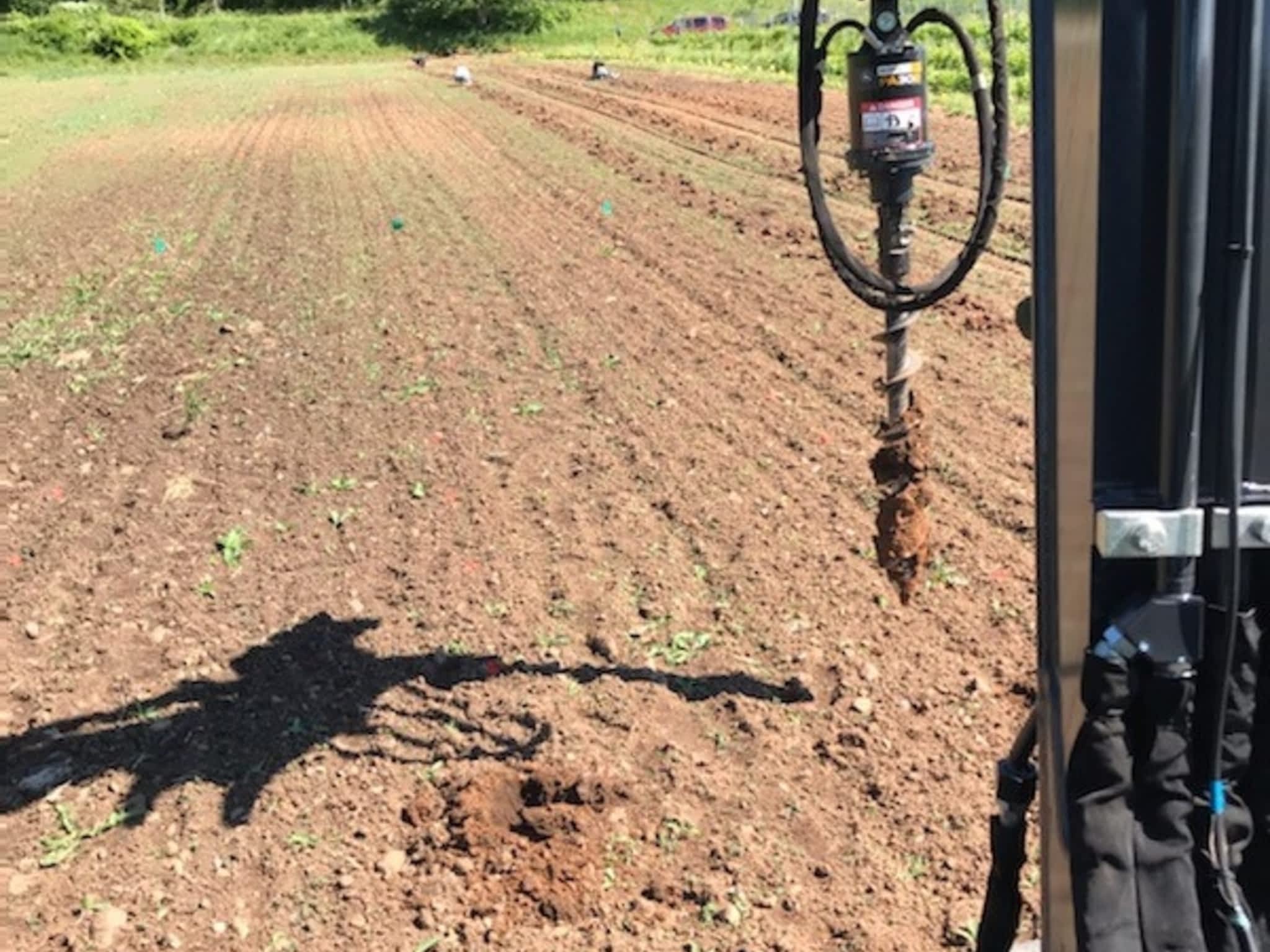 photo HUGHES EXCAVATING