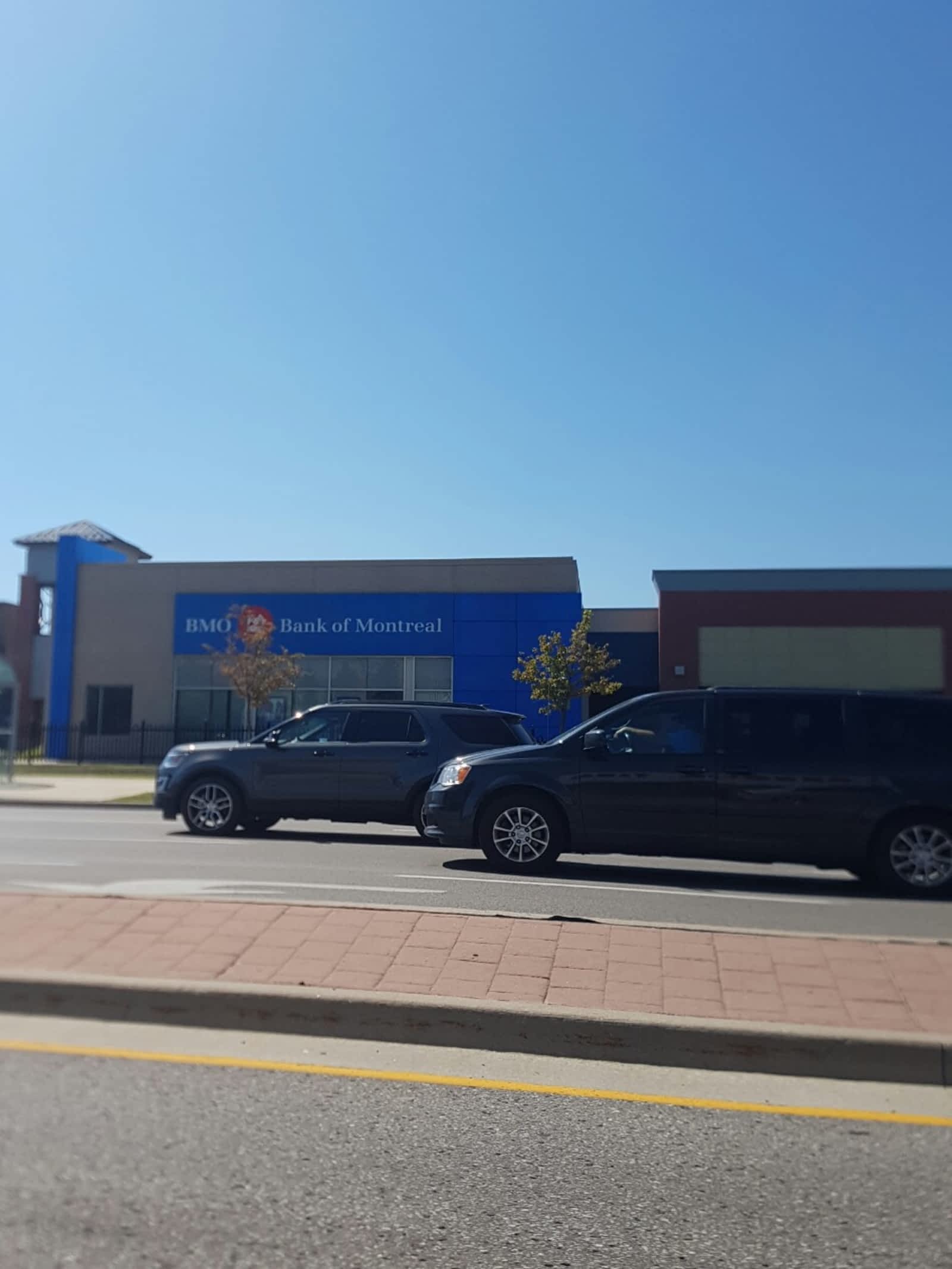 bmo sunday hours pickering